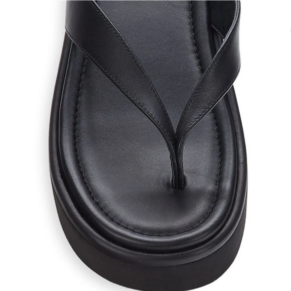 NEW Stuart Weitzman Contempo Thong Platform Flat Black Leather Sandal Sz 7 B - Picture 5 of 9